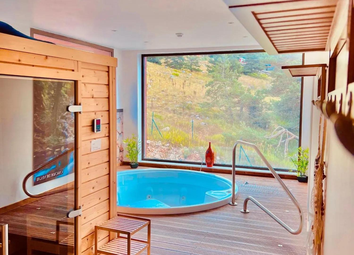 Auberge Alpina Greolieres Mini-hôtel